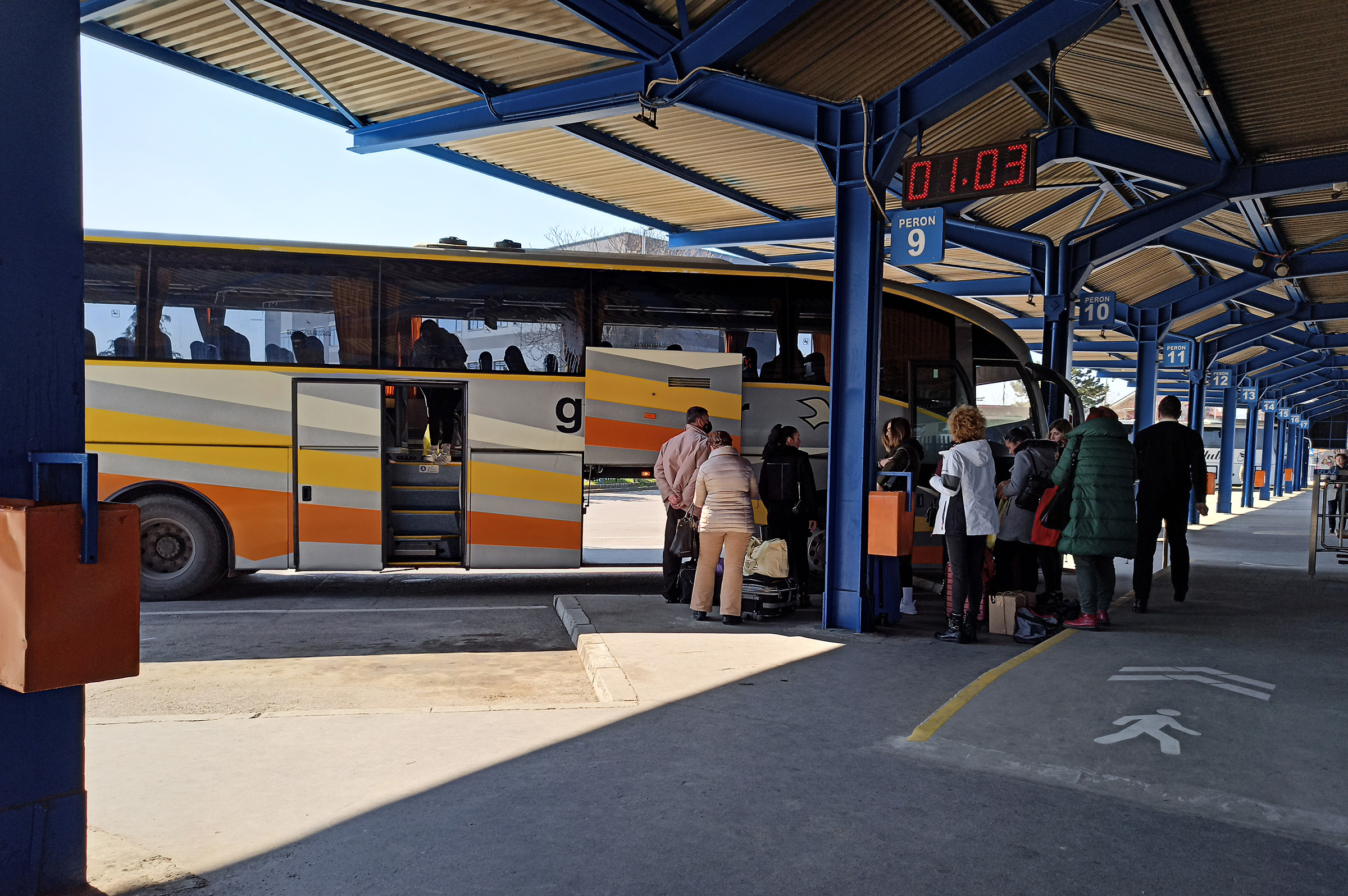 Umjesto Penzionera Autobuse Treba Da Voze Po Etnici