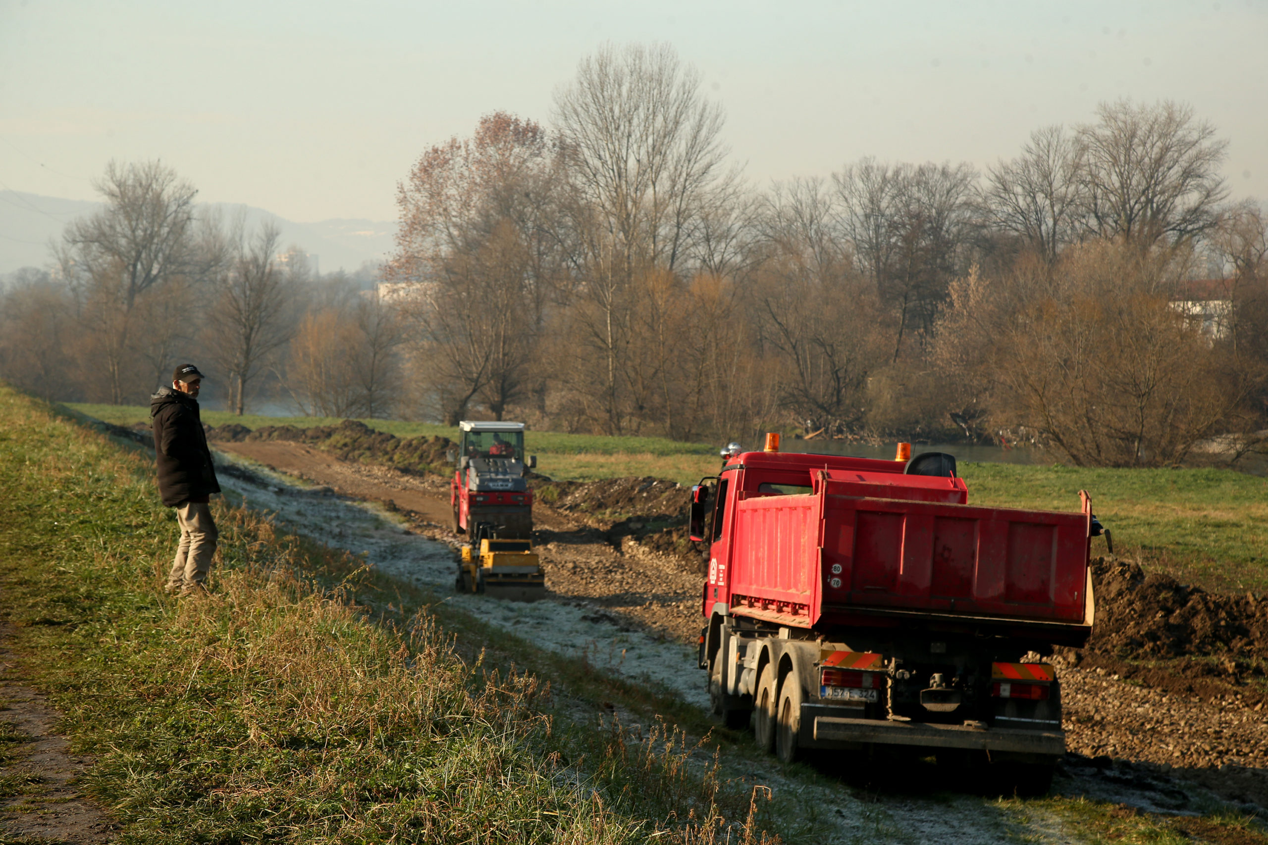 Po Ela Gradnja Pristupnog Puta Za Gradili Te Za Novi Most U Esmi