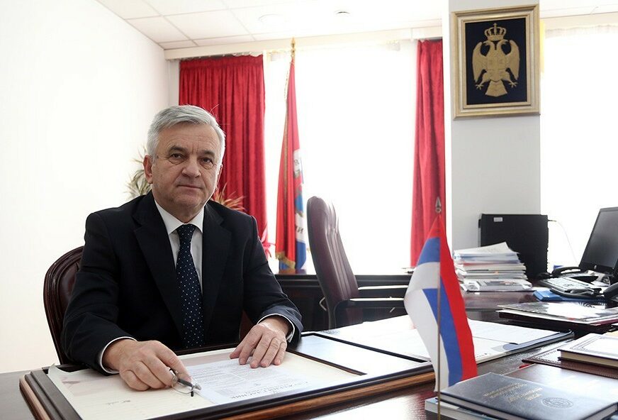 Čubrilović: Dogovor bošnjačkih partija NE ZNAČI NIŠTA, rješenja treba tražiti za sva 3 naroda