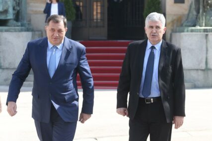 Poziv upućen Dodiku i Čoviću: Za sutra zakazan sastanak trojke u Konjicu