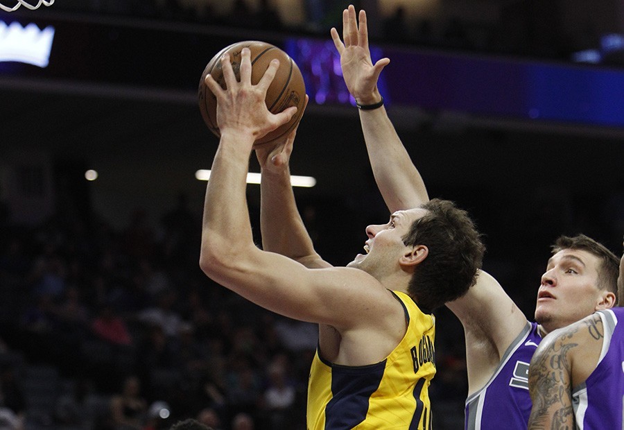 DVOBOJ BOGDANOVIĆA Majstorije srpskog NBA asa i trojka "sa parkinga" nedovoljna za pobjedu Kingsa