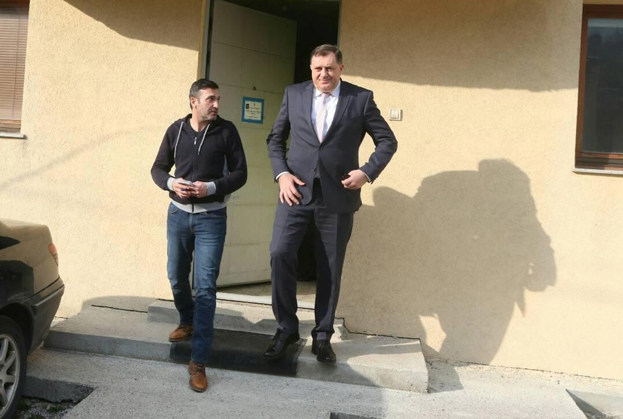 Dodik u posjeti porodici stradalog Davida Dragičevića: "Uradiće se DODATNA ISTRAGA o smrti i obdukcija tijela mladića"