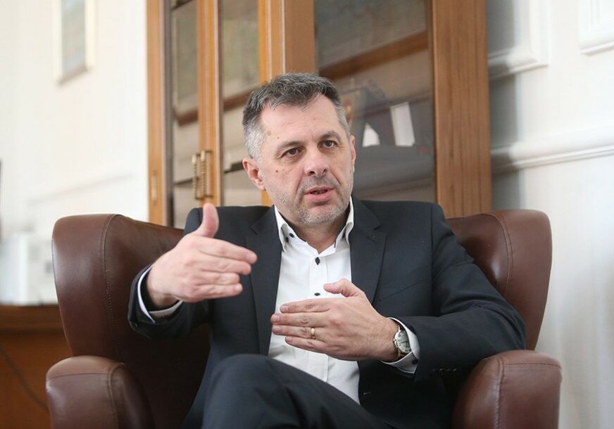 ODLUKA NA SKUPŠTINI GRADA Gradonačelnik Radojičić poručio da će sigurno doći do POSKUPLJENJA VODE