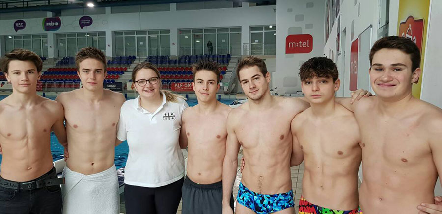 Plivači iz Austrije godinama dolaze na pripreme u Banjaluku: Sportisti iz Beča ZALJUBLJENI U GRADSKE BAZENE I KAFIĆE
