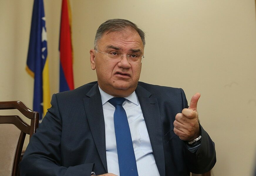 Ivanić: Izetbegović će zbog izbora biti još tvrđi po pitanju granice sa Srbijom