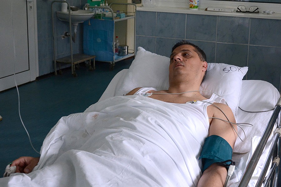 Srpski ministar u Vladi Kosova na intenzivnoj, ostali imaju povrede nanesene kundacima