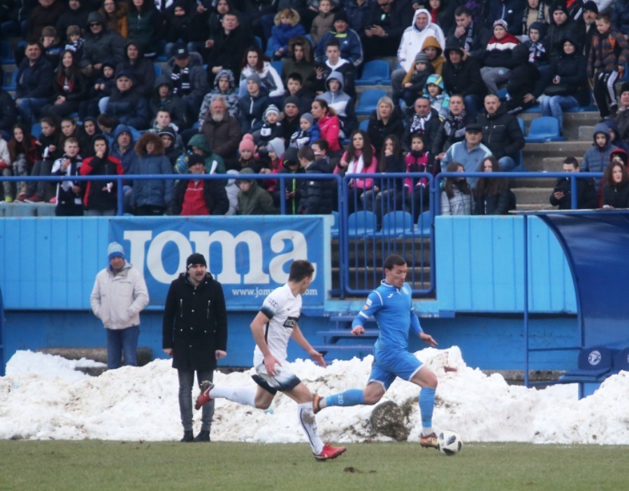 Opljačkane prostorije FK Radnik: Lopovi sve ispreturali