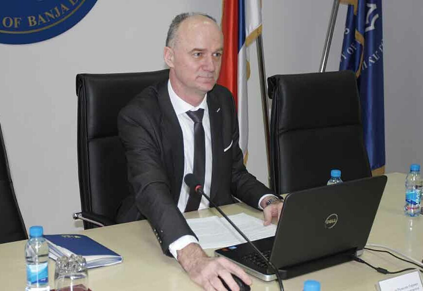 JEDNOGLASNO ODLUČENO Radoslav Gajanin novi rektor banjalučkog Univerziteta