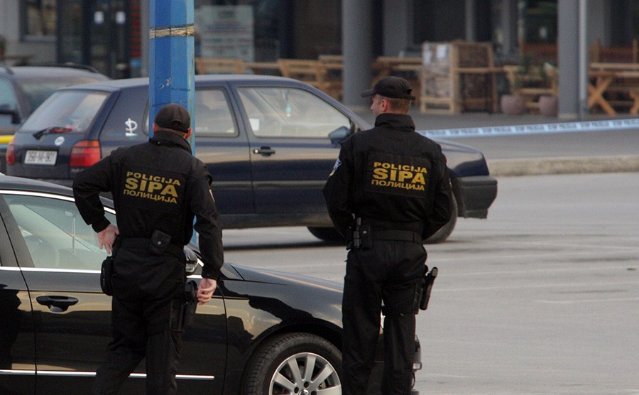 Akcija "Ring" u Sarajevu: Pretresi zbog droge i oružja, uhapšena jedna osoba