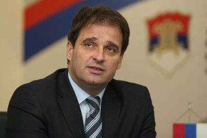Govedarica reagovao na Viškovićeve izjave “Premijer nesvjesno predočio javnosti da SNSD određuje cijenu struje”
