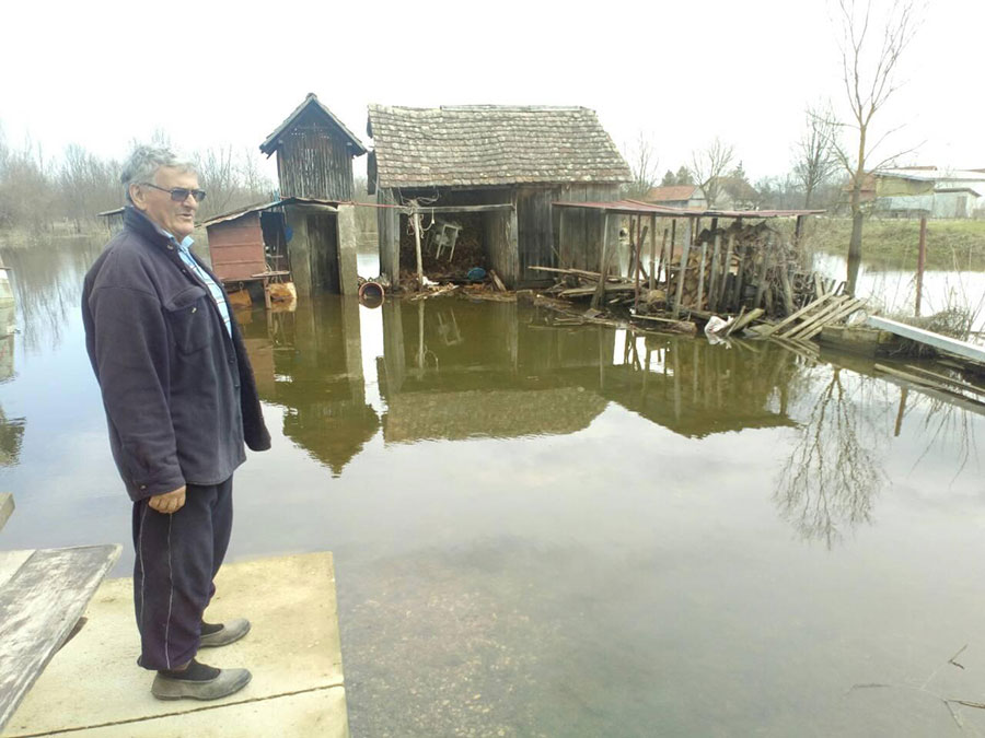 Voda se povlači, problemi „ISPLIVAVAJU“: Mještani sela kod Gradiške tek sada vide razmjere štete od poplave