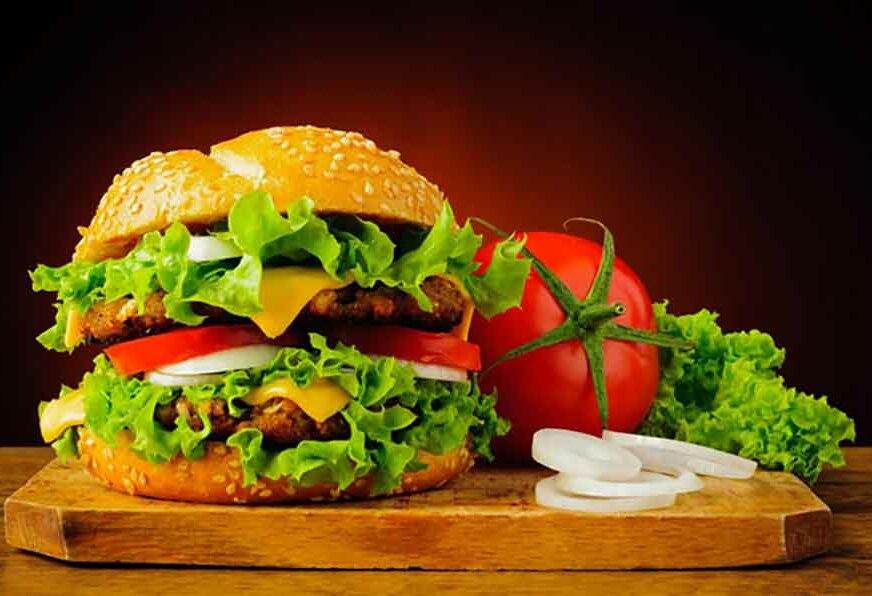 Francuzi pojedu više burgera nego sendviča sa šunkom