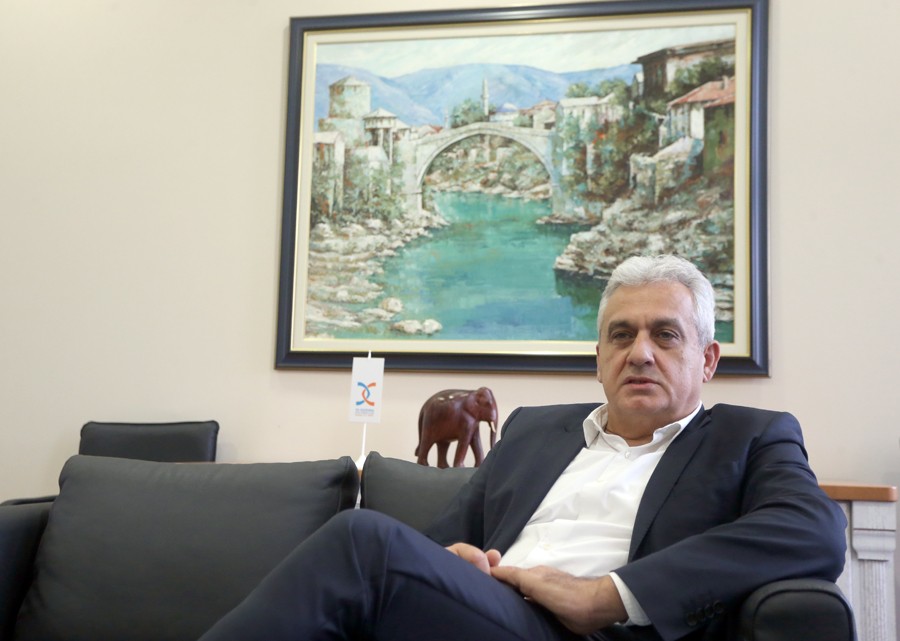 Bešlić: “Dragan Mektić je napravio državni udar, BiH nije pripremljena za talas migranata”