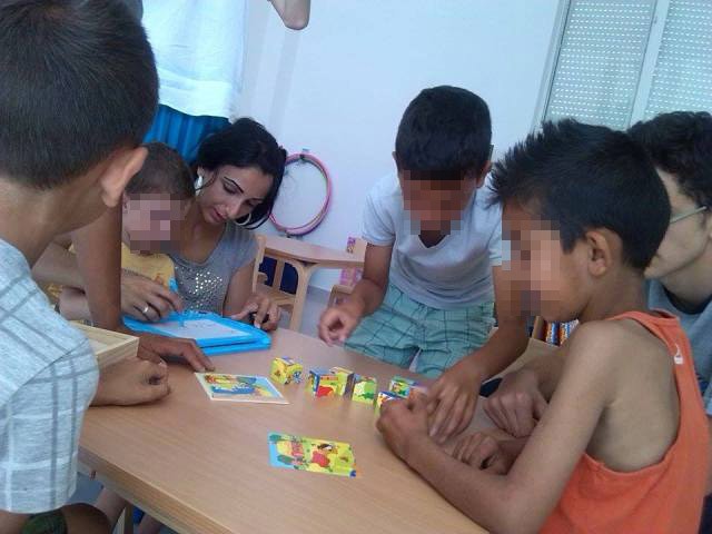 Motivacionim predavanjem ohrabruju djecu iz romske populacije da se školuju