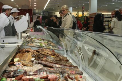 Građani Austrije u finansijskoj krizi: Proizvođači smanjili količinu namirnica, a cijene značajno porasle