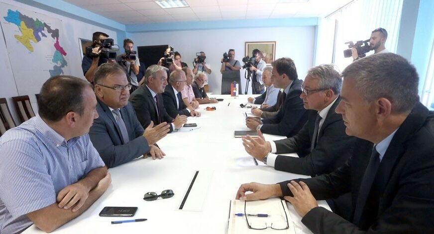 Hoće li Savez za promjene preživjeti: Iz SDS i PDP smiruju Čavića, ali mu ništa ne obećavaju