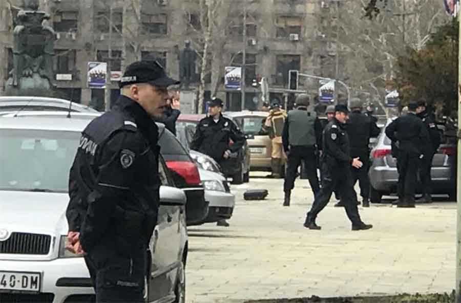 DRAMA ISPRED SKUPŠTINE SRBIJE Predao se muškarac koji je prijetio bombom!