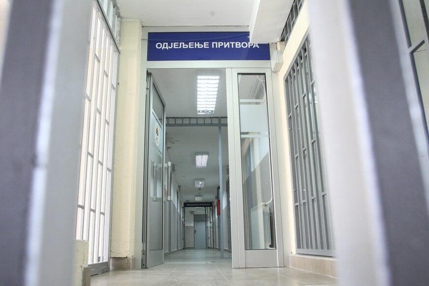 Jednomjesečni pritvor ženi koja je prijetila Vučićevoj djeci da će biti UBIJENI I SILOVANI