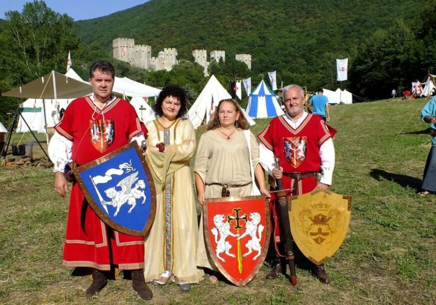 POVRATAK U SREDNJI VIJEK Vitezovi ponovo u pohodu na banjalučki Kastel