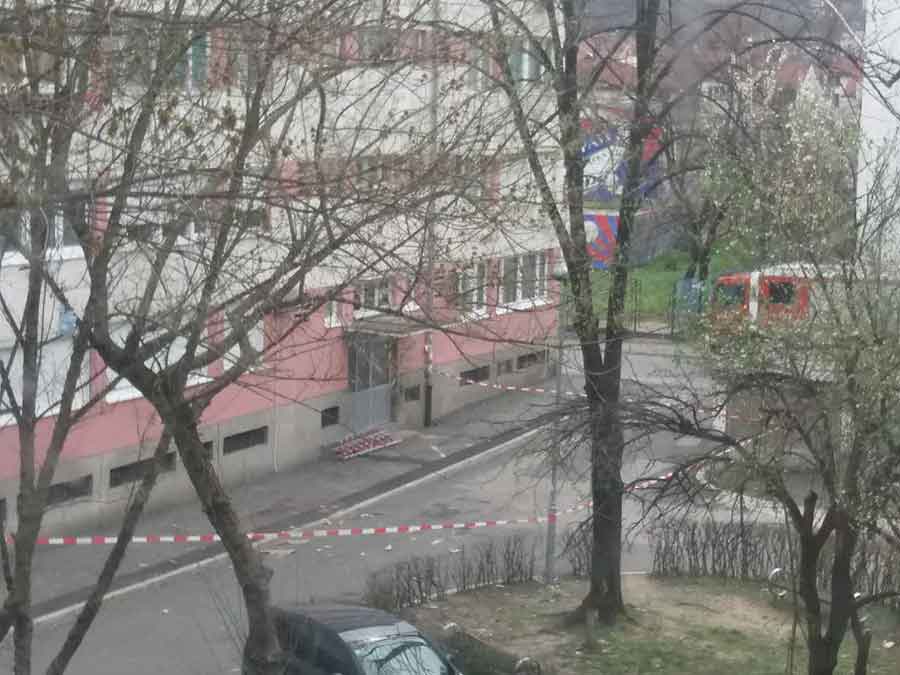 NEVRIJEME U VIŠE GRADOVA BiH Vjetar čupa drveće, otkazani letovi na sarajevskom aerodromu