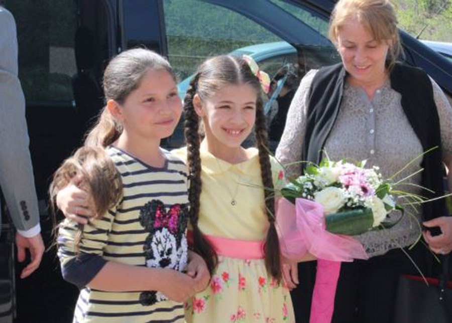 Elif u Kiseljaku: Popularna turska glumica oduševila učenike i nastavnike