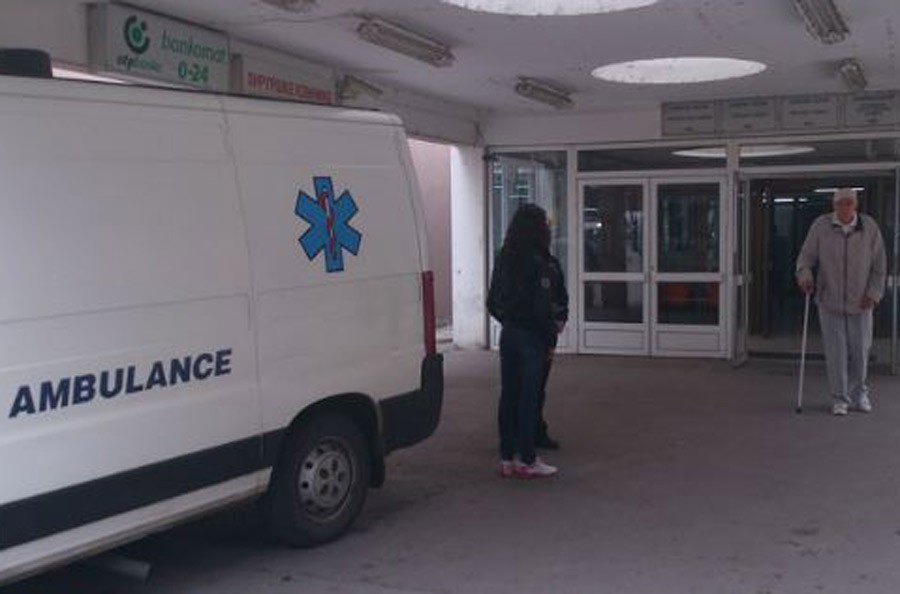 Muškarca PRIGNJEČIO kamion, život mu u ZADNJI MOMENAT spasila dvojica prijatelja