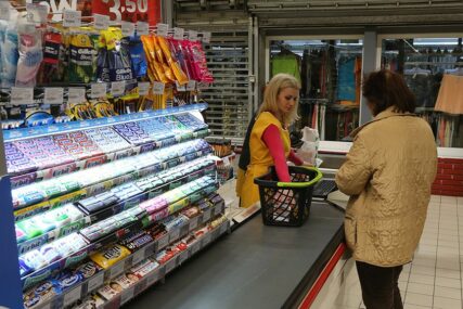 NEMA VIŠE POSKUPLJENJA Vlada Srbije na današnjoj sjednici donijela uredbu i o ograničenju cijena ovih životnih namirnica