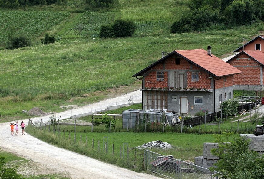 Mještani 11 naselja nekoliko sati bez struje