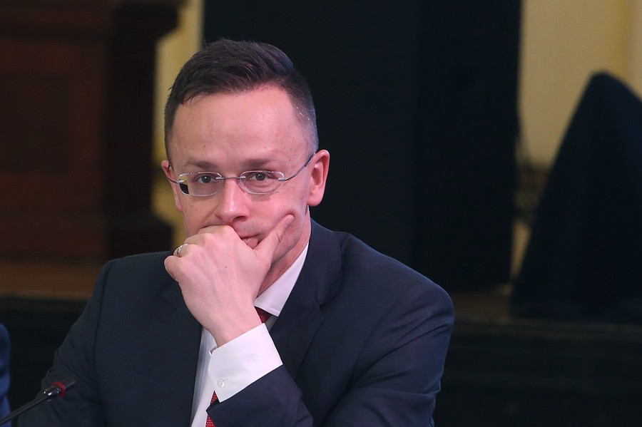Sijarto poručio da je stabilnost u BiH ključna “Mađarska ne podržava sankcije Dodiku i 'politički lov na vještice'"