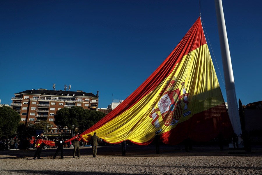RASTE PODRŠKA KRAJNJOJ DESNICI Kako kotiraju političke stranke u Španiji uoči parlamentarnih izbora