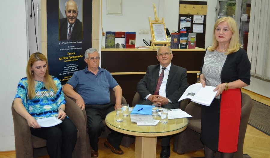 POKLON ZAVIČAJU Pisac Vaso Predojević ostavio legat biblioteci u Prijedoru