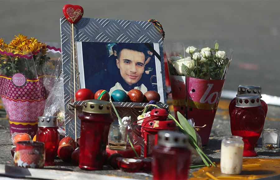 GODINA TUGE Kako je smrt mladića Davida Dragičevića IZ TEMELJA POTRESLA Republiku Srpsku (FOTO)