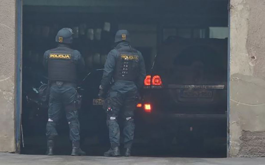 AKCIJA “ESKEJP” Federalna policija zbog iznude uhapsila četiri osobe iz Sarajeva, pretresi u Novom Gradu i na Ilidži