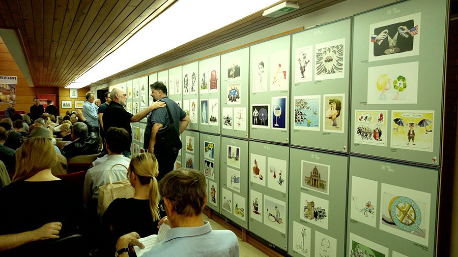 U Narodnoj biblioteci "Filip Višnjić" otvorena izložba karikatura, održano veče humora i satire