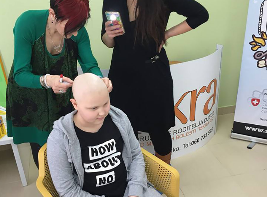 HUMANA AKCIJA NA TRGU KRAJINE Donirajte kosu za djecu oboljelu od raka