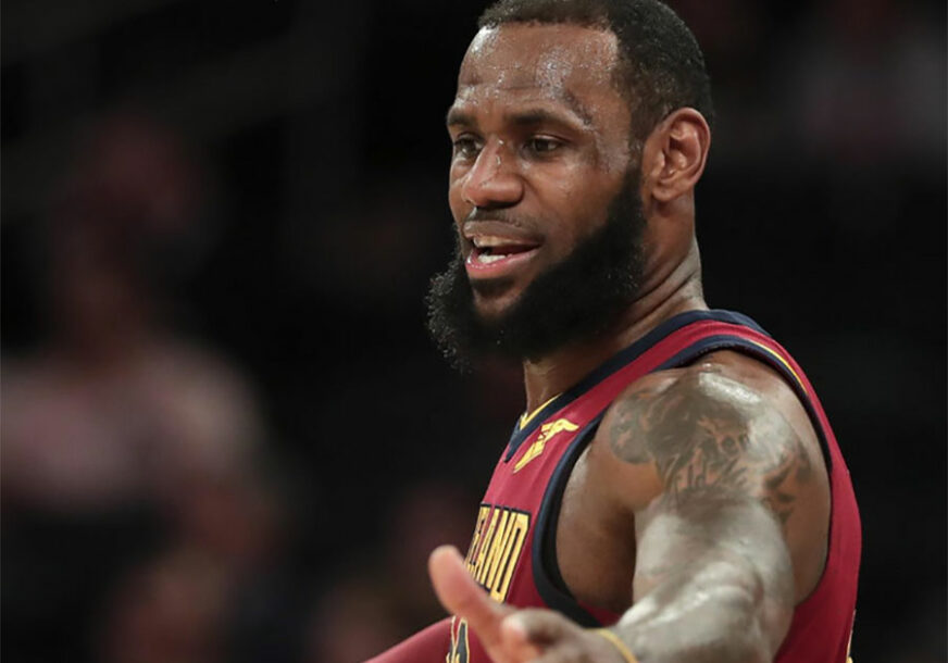 NJEGOVE SUZE SU OBIŠLE SVIJET Lebron ZAPLAKAO kada je saznao za PORODIČNU TRAGEDIJU Grega Popovića