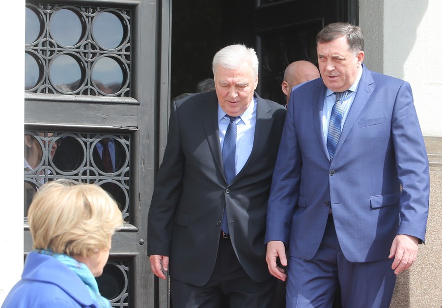 „NEMOJ IH SMJENJIVATI DOK JA NE ODEM“ Šta su Dodik i Pavić rekli jedan drugom u Palati Republike