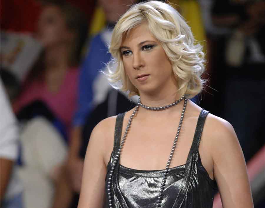 KO JE ŽENA O KOJOJ BRUJI SRBIJA Propaloj pjevačici pet minuta slave donio SEKS U RIJALITIJU