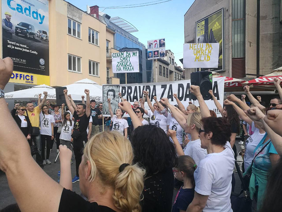 "NIKADA NISAM BIO PONOSNIJI NA TEBE" Davor Dragičević po 30. put upalio svijeću za POKOJNOG SINA, ne odustaje od "PRAVDE ZA DAVIDA"