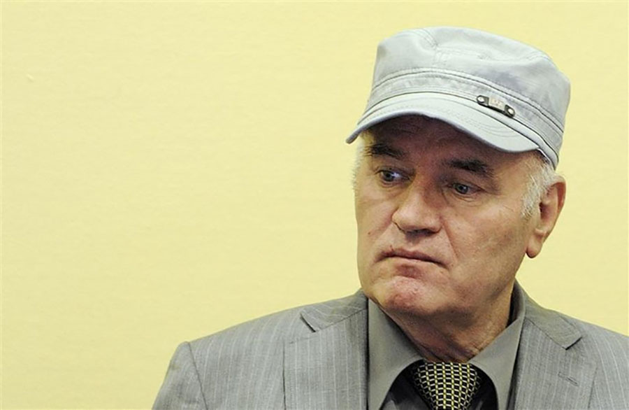 "NE ŽELI DA SE STATUSNA KONFERENCIJA ODRŽI BEZ ADVOKATA" Iz tima odbrane Ratka Mladića zatražili odgađanje