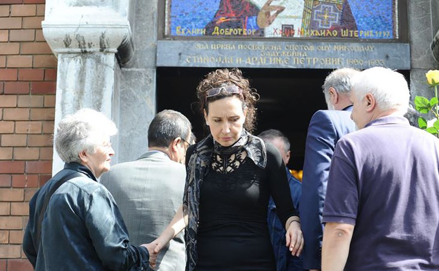 Sahrana filmske legende: Jelena Žigon na vječni počinak ispraćena uz  stihove "Kosovskog božura"