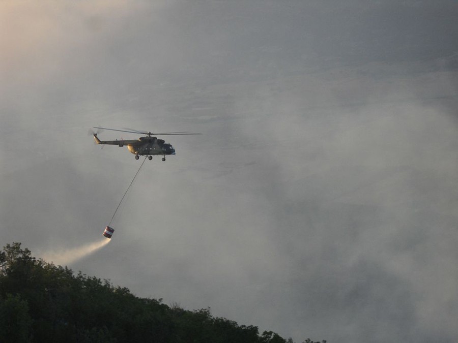 SRUŠIO SE HELIKOPTER Prilikom gašenja požara stradao pilot koji je upravljao letilicom