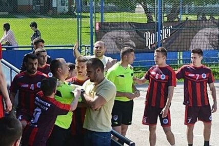 OČEVIDAC NAPADA "Predsjednik Studentskog parlamenta je udario sudiju sa leđa, KRV JE ŠIKNULA i natopila dres"