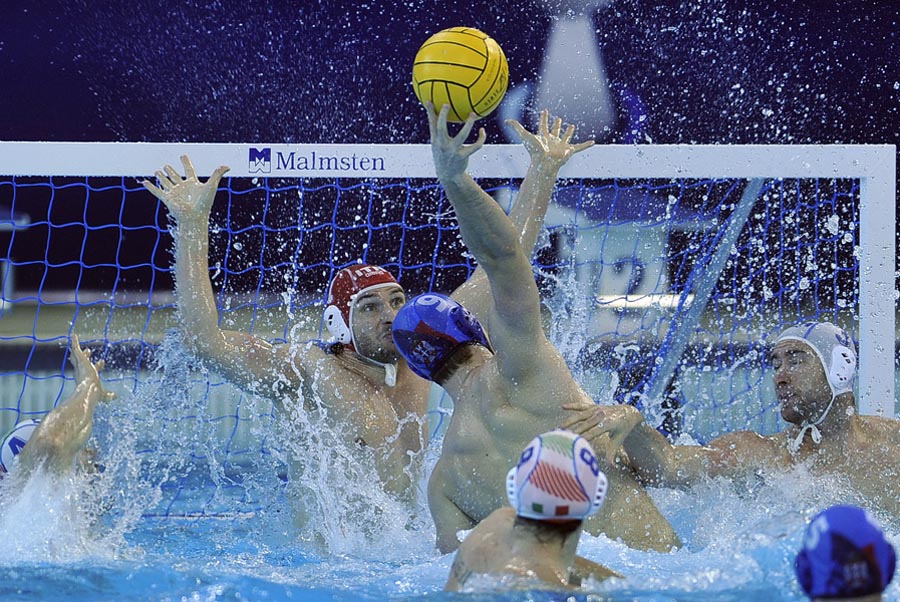ŠAMPION DOBIJA OLIMPIJSKU VIZU Beograd domaćin finalnog turnira Svjetske lige u vaterpolu