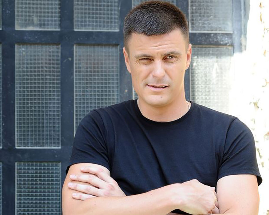 NE EKSPONIRAJU SE U JAVNOSTI Ova ljepotica je djevojka Vuka Kostića, a zbog njenog ZGODNOG TIJELA mnogima zastaje dah (FOTO)