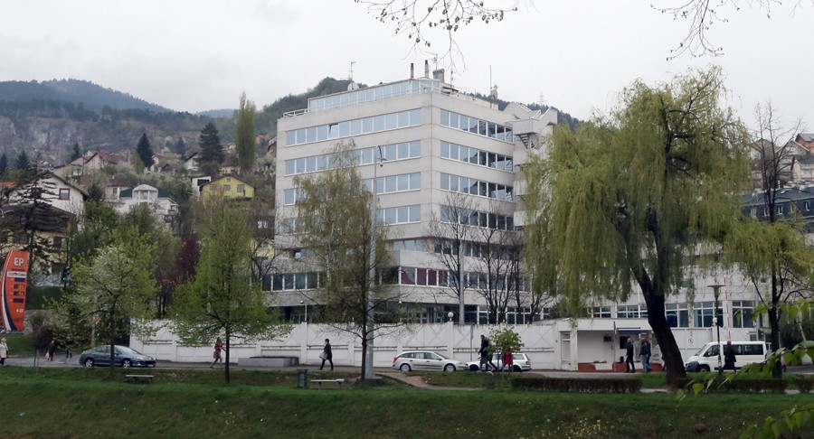 RASTE PRITISAK STRANACA NA SRPSKU "Opravdano postojanje bonskih ovlaštenja"