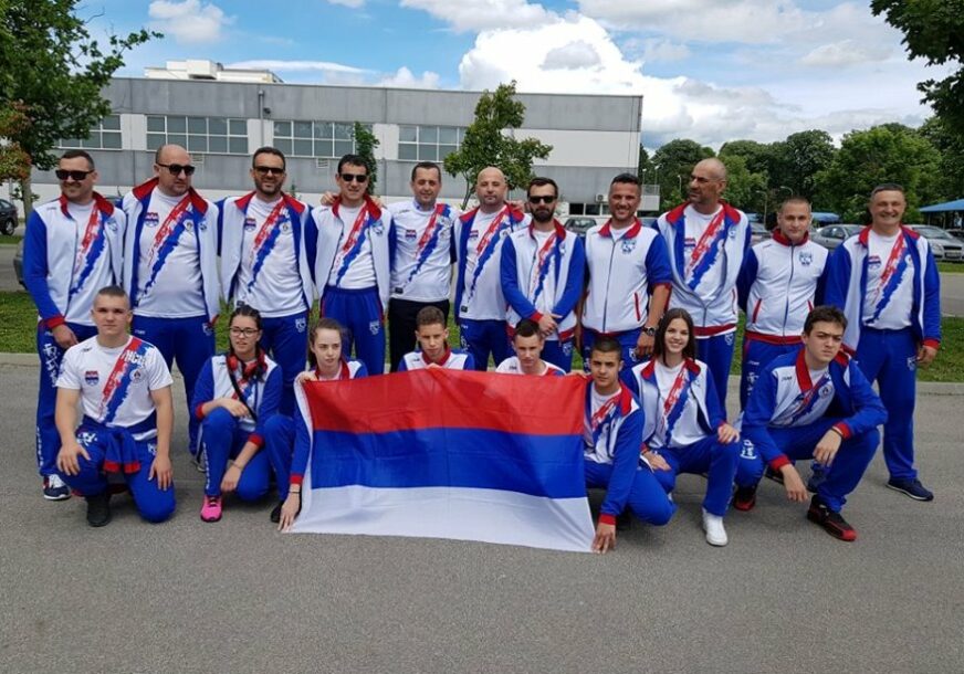 ČLANOVI NANBUDO CENTRA ISPRAĆENI U PARIZ Nadležni Banjalučanima poželjeli da se vrate sa medaljama