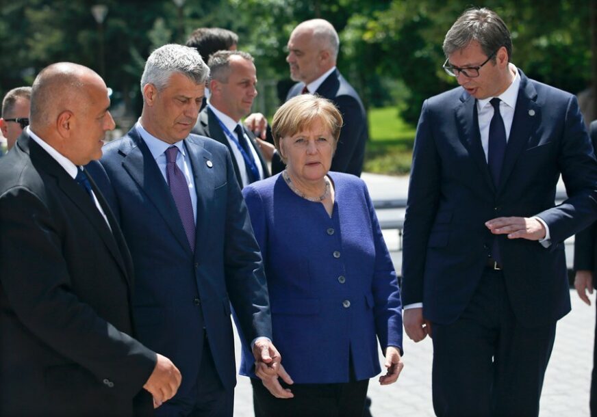 Vučić u Sofiji: "Želim da vjerujem u rješenje za Kosovo"