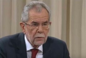 "To su bila mlada bića, sa cijelim životom pred sobom..." Oglasio se predsednik Austrije nakon masakra gdje je najmanje 10 osoba ubijeno
