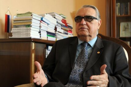"BiH ulazi u vrlo opasnu zonu" Kuzmanović poziva Narodnu skupštinu RS da odbaci Inckovu odluku